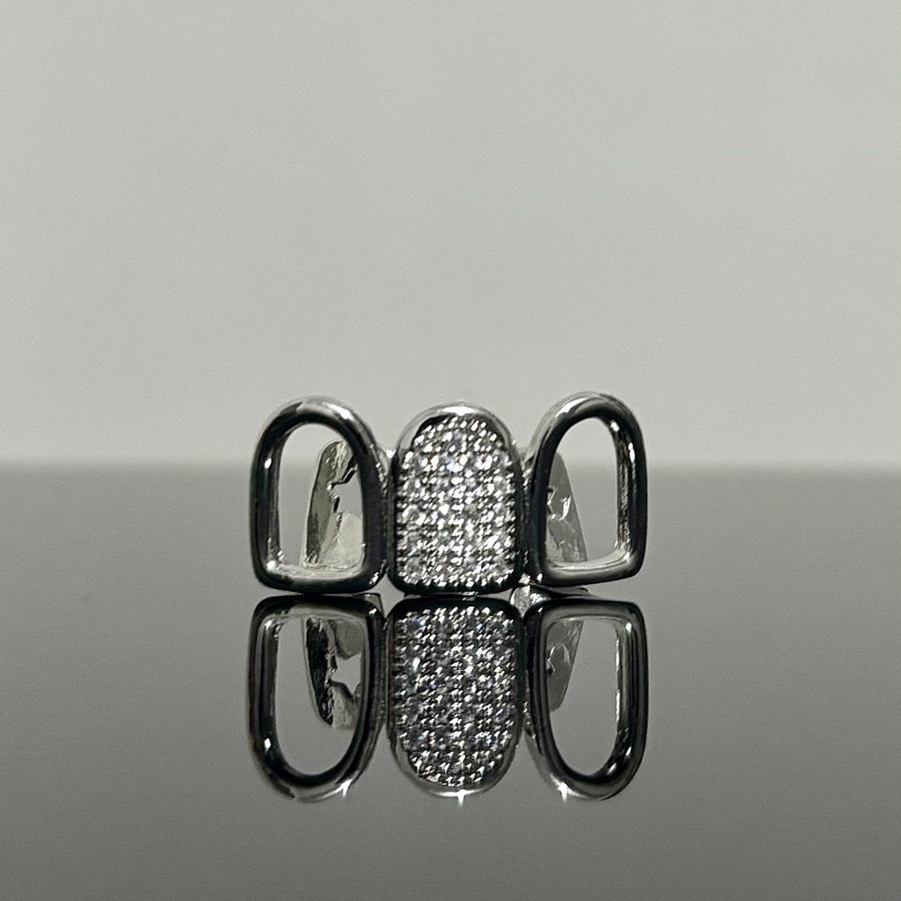 YOUNGX Hip Hop Three Hollow Zi - Body Jewelry For Men ulasan dan harga